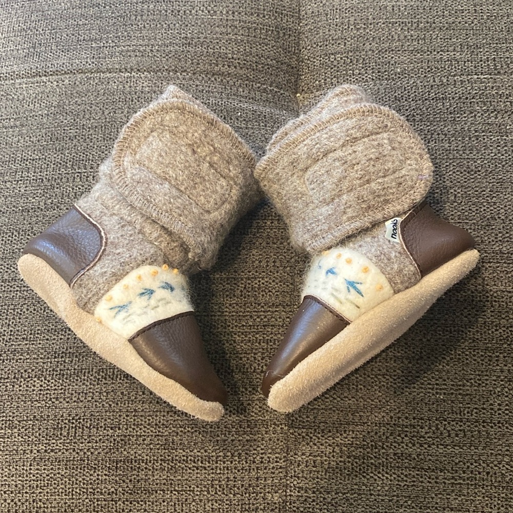 Nooks baby booties 4